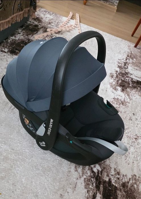 Scoica auto Maxi-Cosi Pebble 360 i-Size Essential