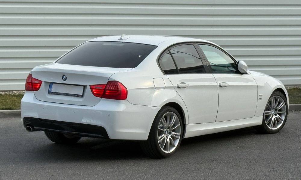 BMW Seria 3 E90 LCi 2011/ 2.0d/ X-Drive/ Automat/ Pachet M/ Euro 5