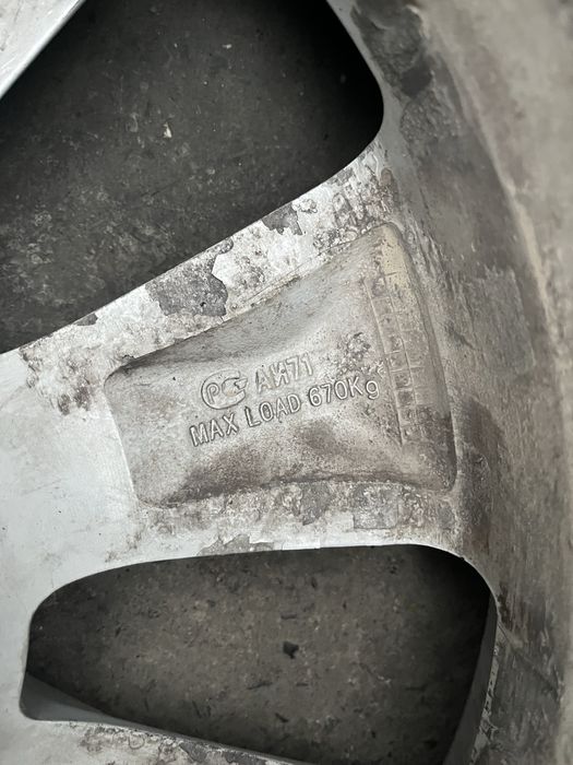 R17 diska balon mersedesga