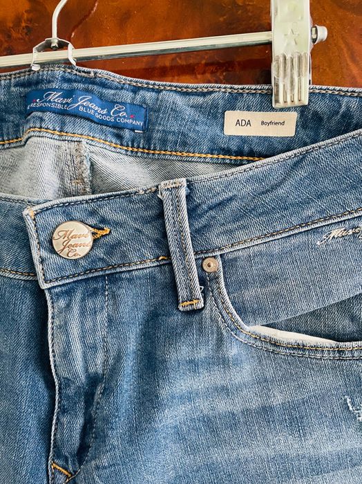 В хорошем состояние джинсы бойфренд