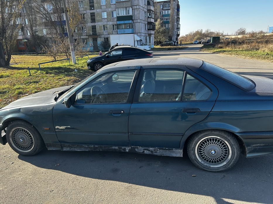 Автомобиль BMW E36 M40 318i