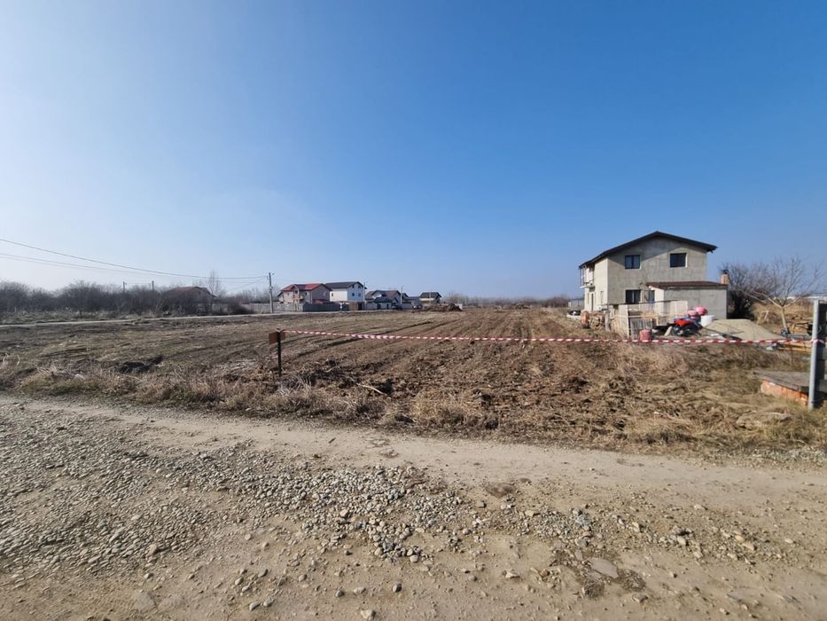 Teren intravilan-  ILFOV-Com. 1 Decembrie