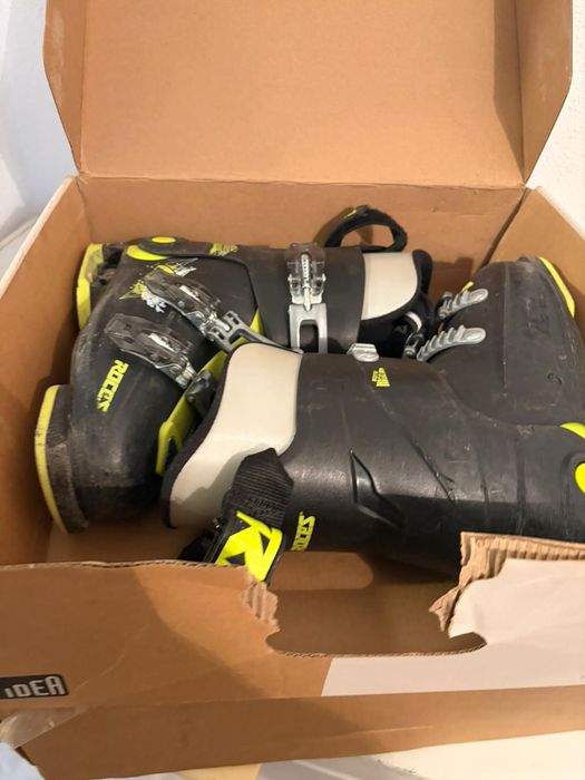 Vând clăpari copii reglabili 36-40 Roces Ideea