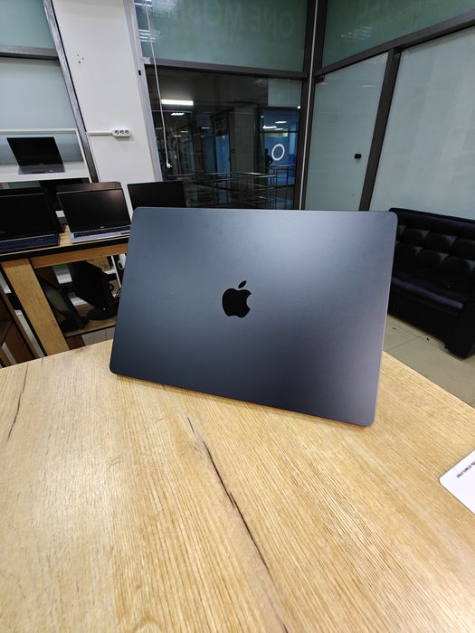 MacBook Air 15 M5 Чип 24гб ОЗУ 1Тб