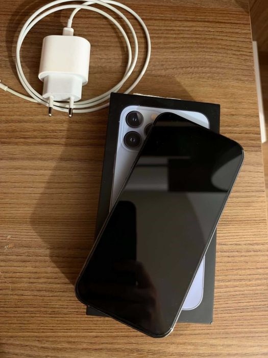 Продава се iPhone 13 pro Max като чисто нов никакви забележки по телефона никакви драскотини много запазен телефон