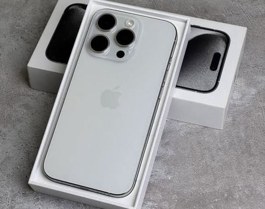 Айфон 15про мах белый