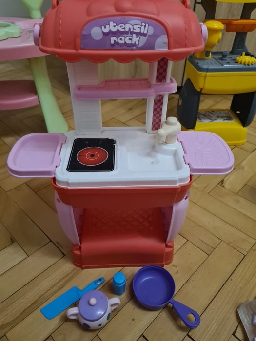 Детски играчки, Мини кухня, Тоалетка, Печка, Лаптоп
