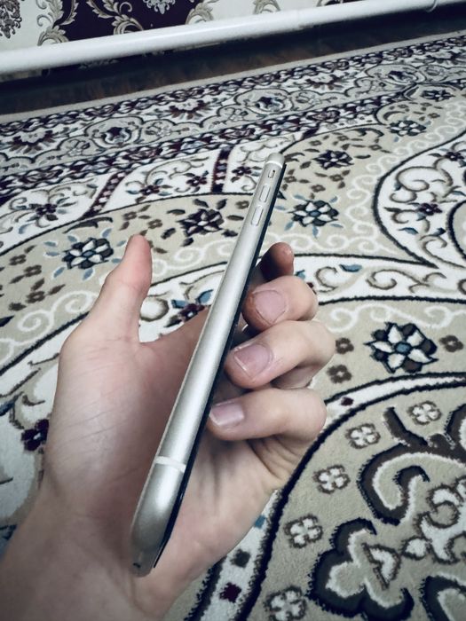 Iphone 11 128gb akb77