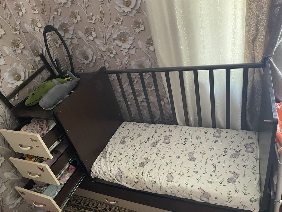 Продам детскую кроватку
