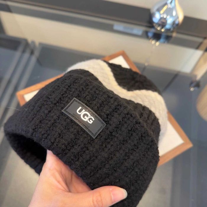 Aduc pe comanda Fes UGG orice model