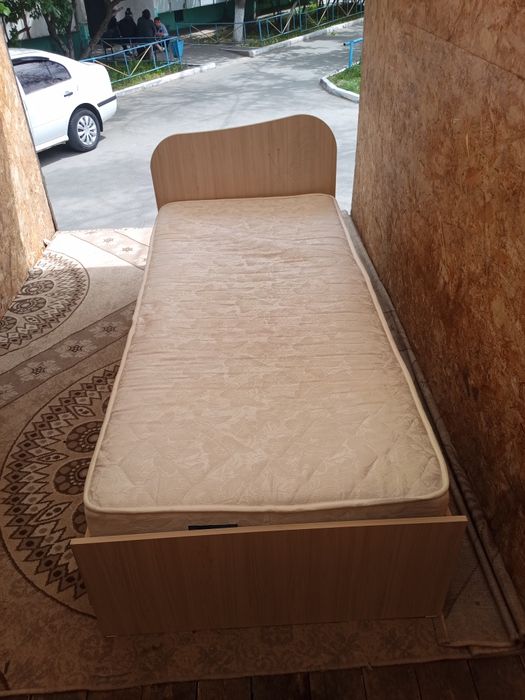 Продам кровать односпальная