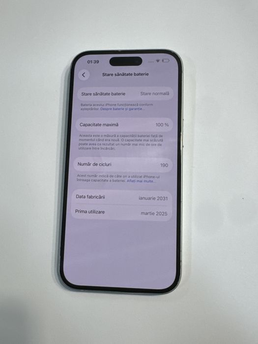 iPhone 15 Verde cu 100% Bateria