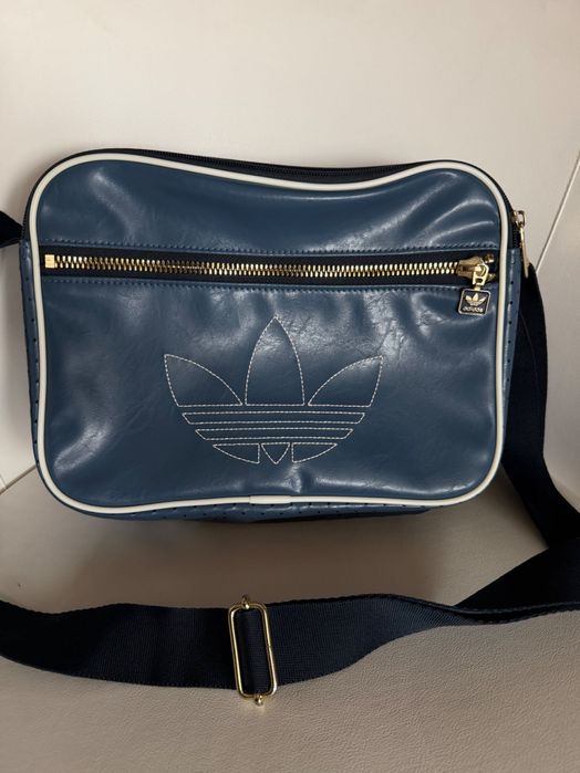 Продавам чанта Adidas