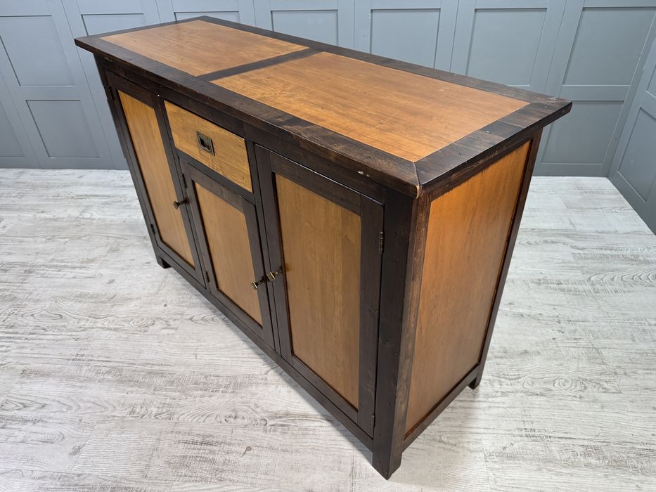 Рустикален бюфет масив Н169