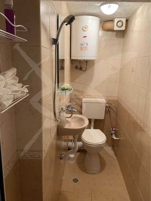 Дава се под наем Едностаен апартамент в Варна, Спортна зала - 25 кв.м за 300 € - Снимка #4