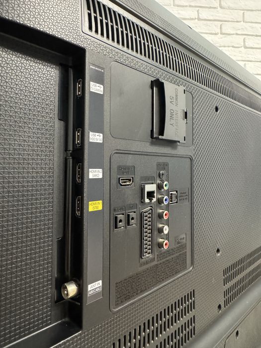 Телевизор Samsung