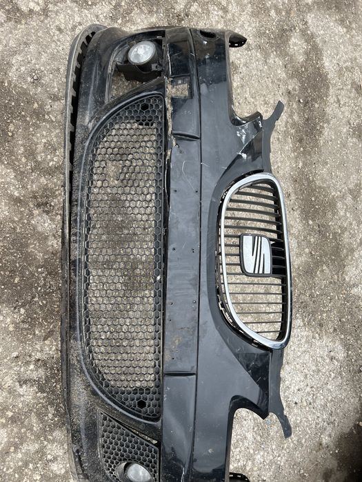 Предна броня Seat Altea с забележки може и на части