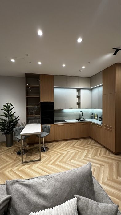 Сдаю свою квартиру в Nest one. Блок А, этаж 18, квадратов 60.