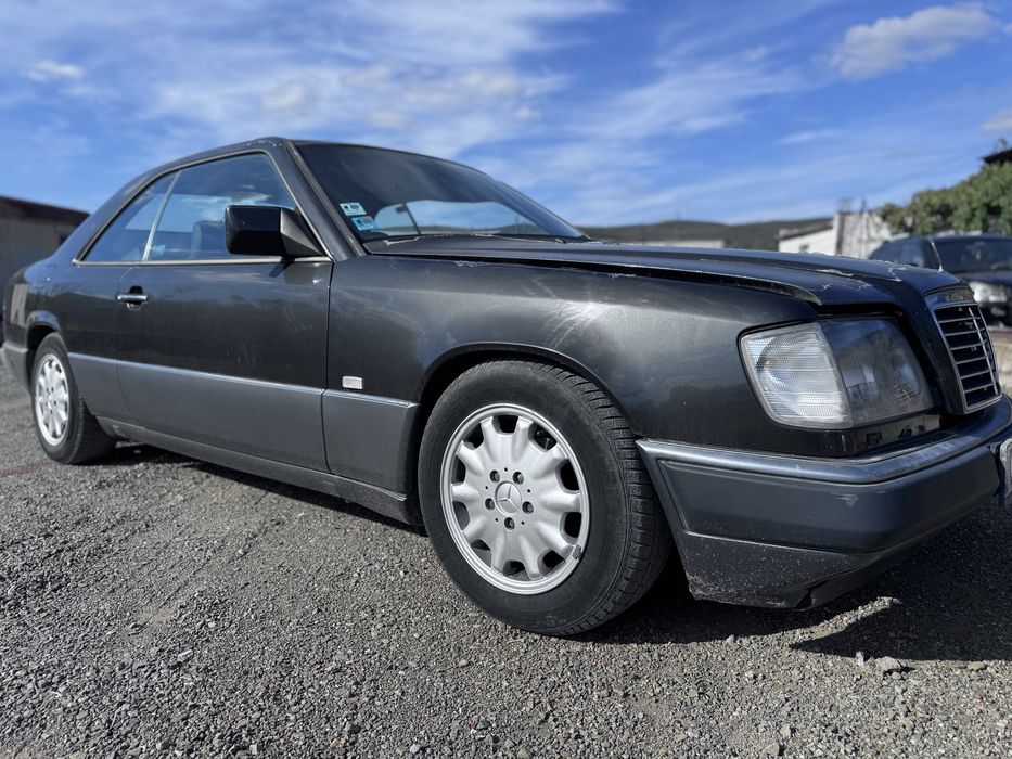 Mercedes W124 coupe 200CE