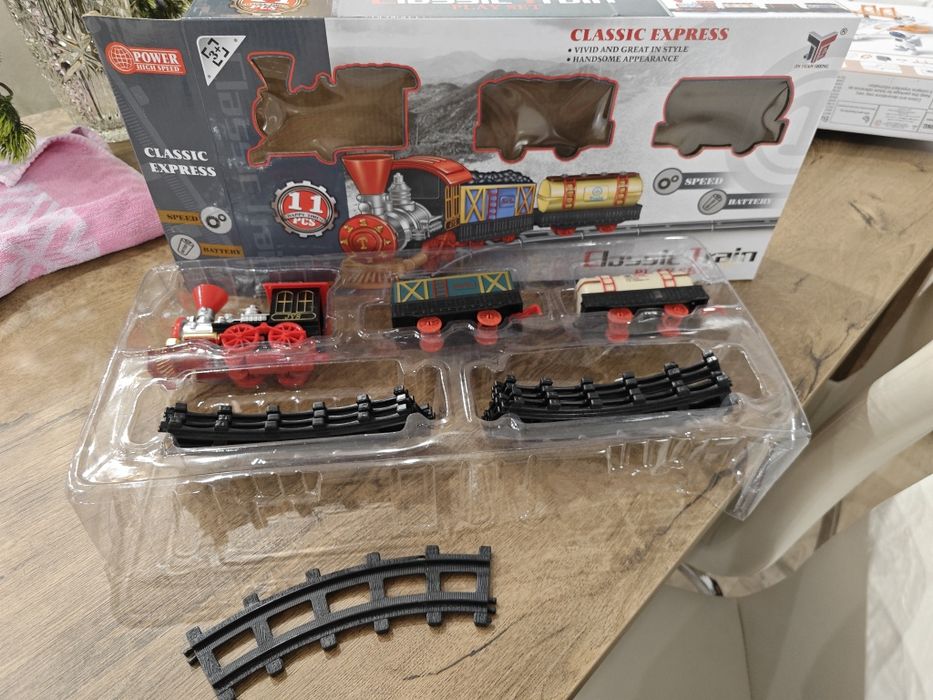 Детски играчки - конструктор, писта, музикална, блокчета и тн