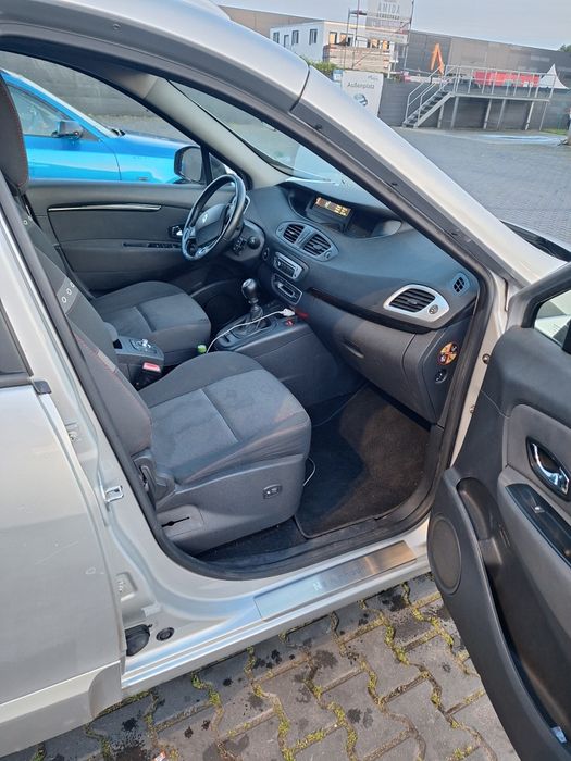 Renault grand scenic