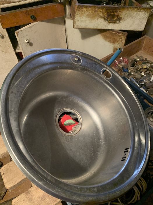 Раковины металическая и керамическая