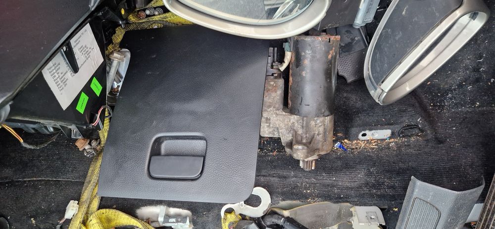 Останали части от VW Passat B6 2.0TDI 170 DSG