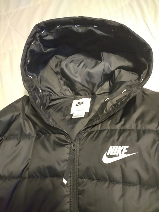 Geacă Nike nouă lungă