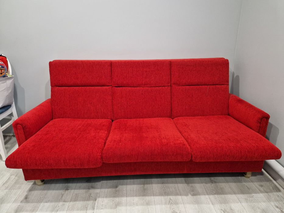 Холова гарнитура, диван, фотьойли, табуретки