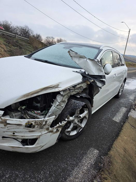 Vand Peugeot 508 inspre a fi dezmembrat sau pentru piese.