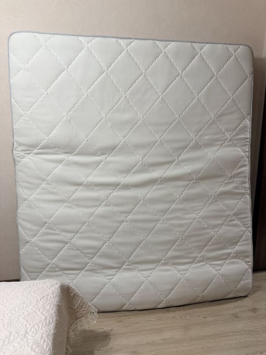 Матрац 180*200  средней жесткости