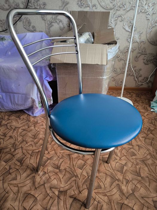 Продам кухонные стулья