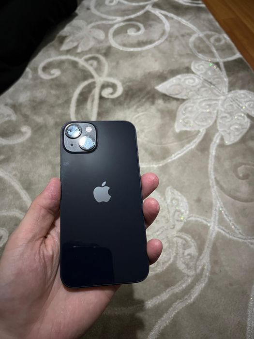 айфон 13 коробка есть