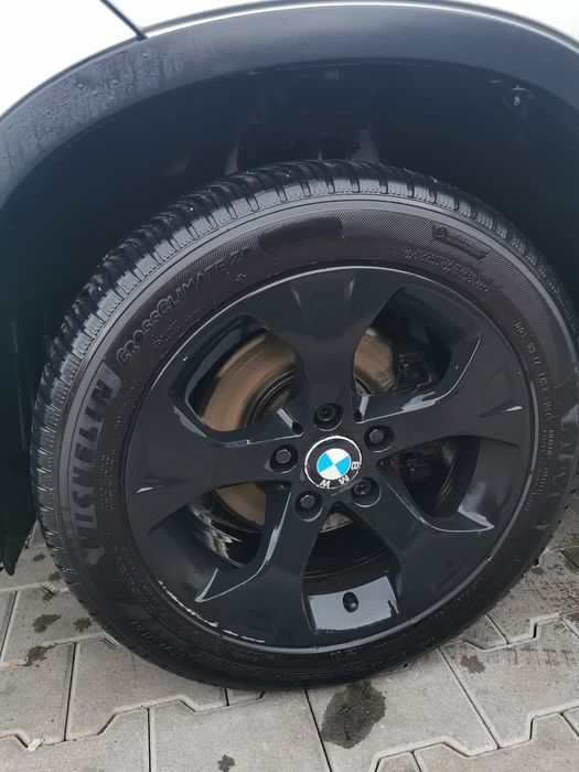 Vand jante bmw x1 r17 și anvelope Michelin crossclimate zp  225 50 r17