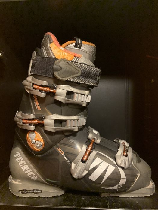 Ски обувки Tecnika 27.5