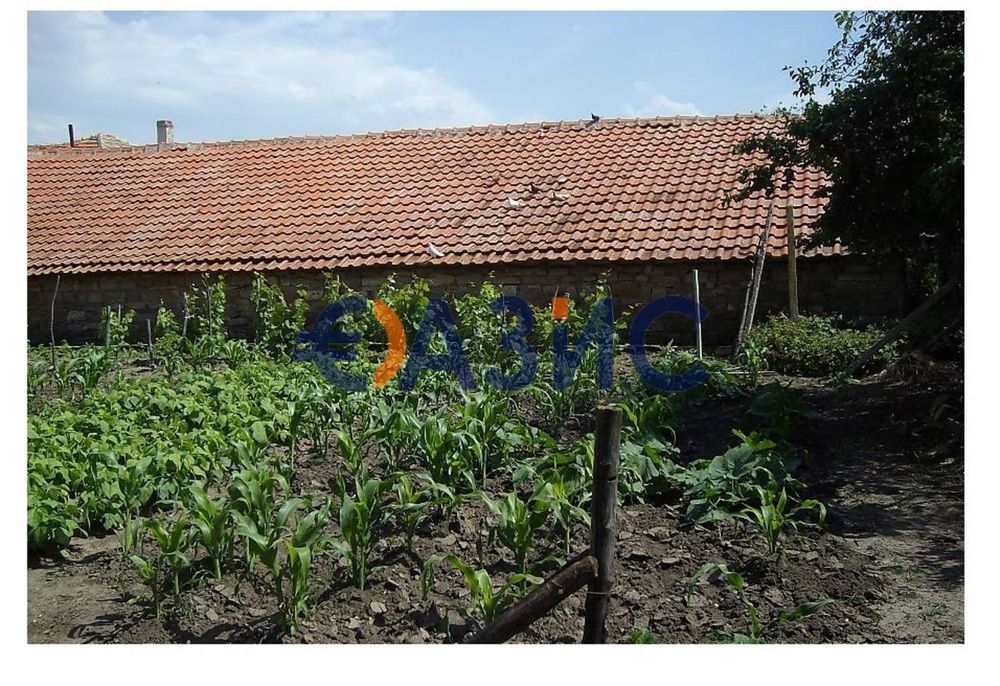 Къща в селото. Огнен, обл. Бургас, България, 65 кв. м. и земя 1000 кв.