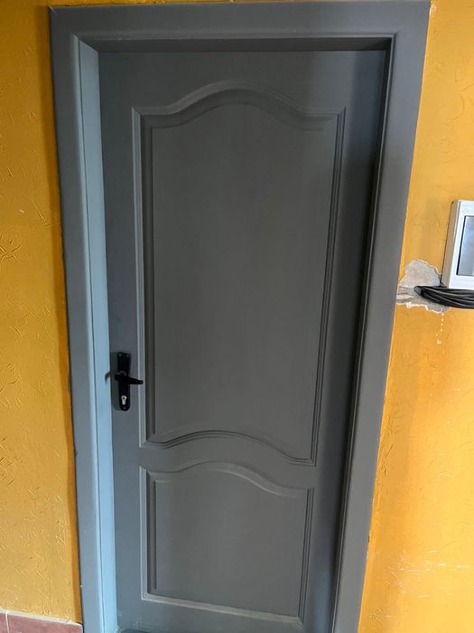 Продам двери срочно