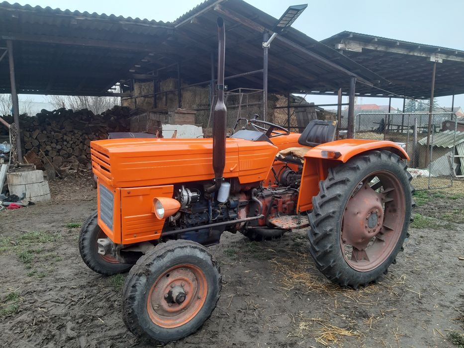 Tractor LEGUMICOL Utb L445,  in perfecta stare de functionare