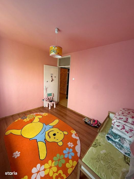 Apartament cu centrala, bucatarie mare, Mioritei