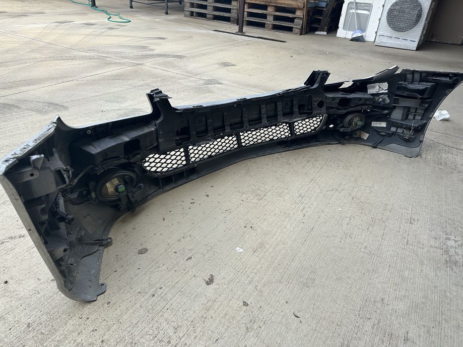 Предна броня Мерцедес CLS