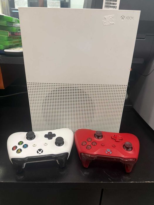 Hope Amanet P5 - Xbox One // 2 Manete // Jocuri