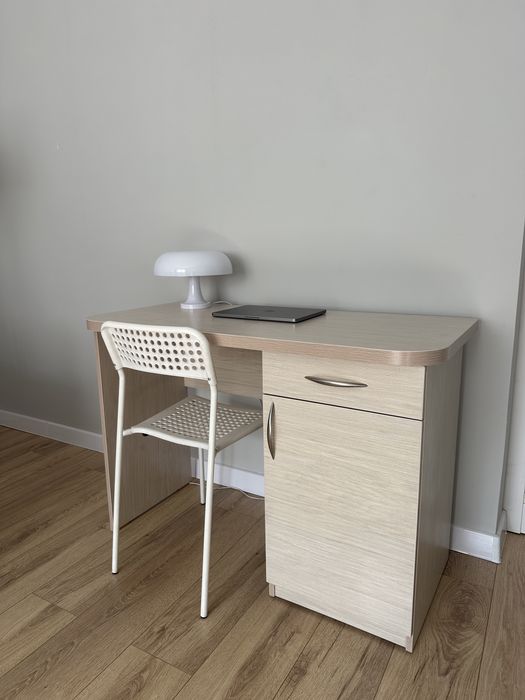 Письменный стол