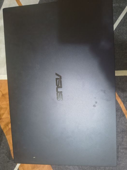 Laptop Pe Telefon, Schimb!