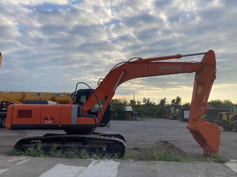 2019 Hitachi ZX230