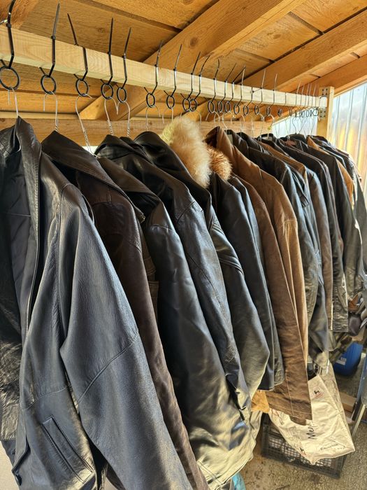 Haine de piele si blanuri angro