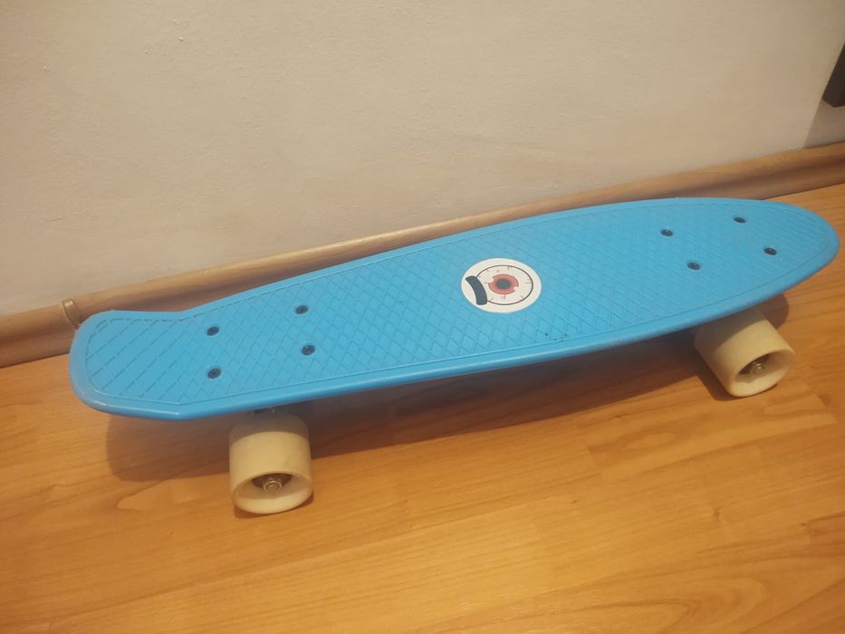 Vând skate junior plastic blues Decathlon