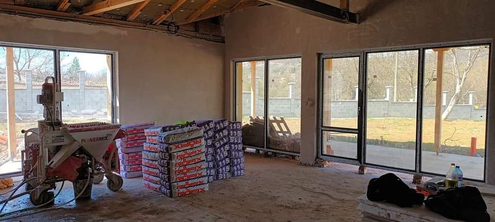 Строителна фирма извършва Турбозолна/Машинна мазилка