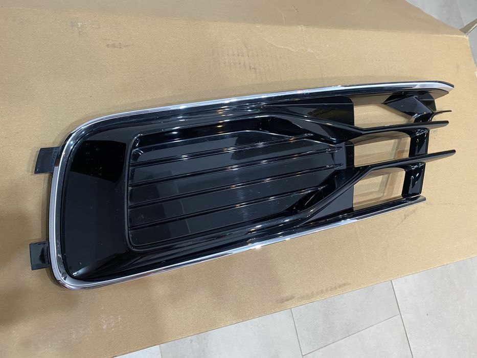 Grila proiector stanga originala audi a6 c7 4G facelift 2015-2017