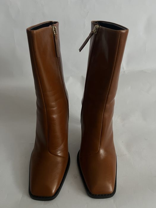 Cizme cu toc din piele