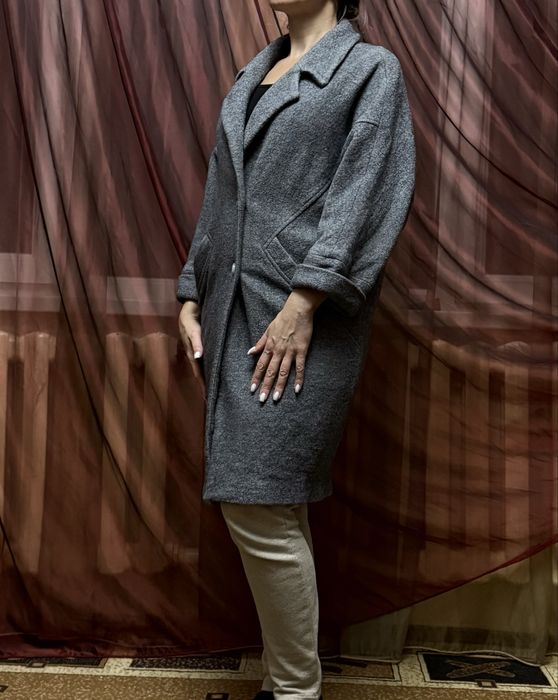 Пальто женское серое